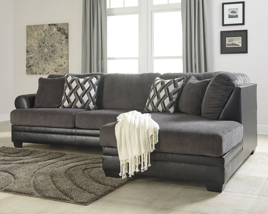 Kumasi Benchcraft 2-Piece Sectional with Chaise