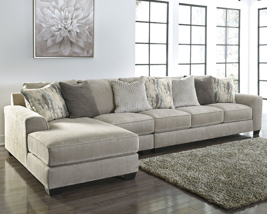 Ardsley Benchcraft 3-Piece Sectional with Chaise