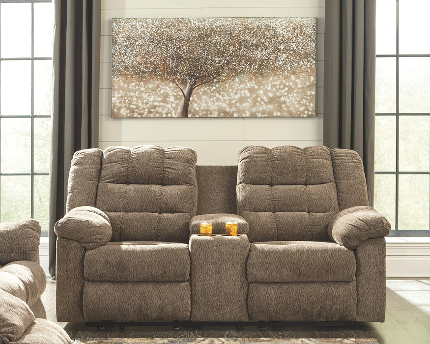 Workhorse Signature Design by Ashley Loveseat