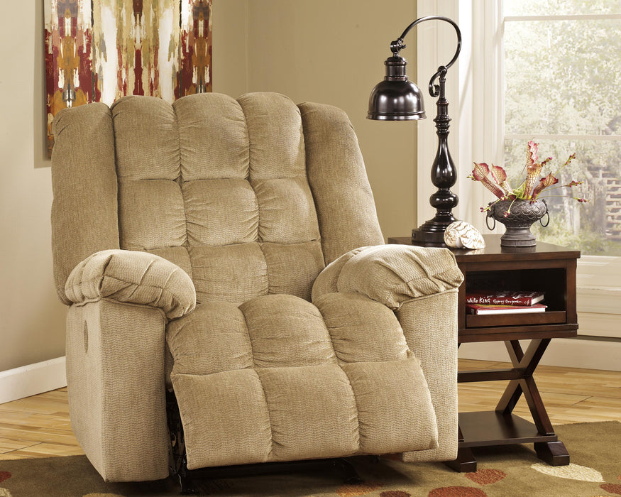 Ludden Signature Design by Ashley Recliner