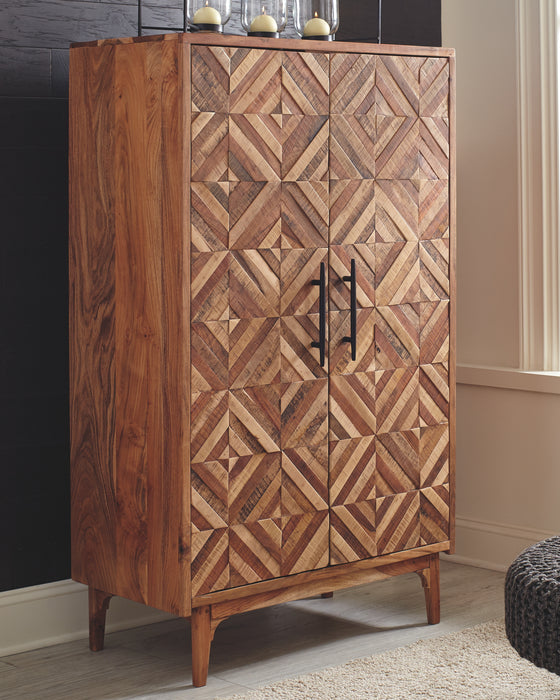 Gabinwell Signature Design by Ashley Cabinet