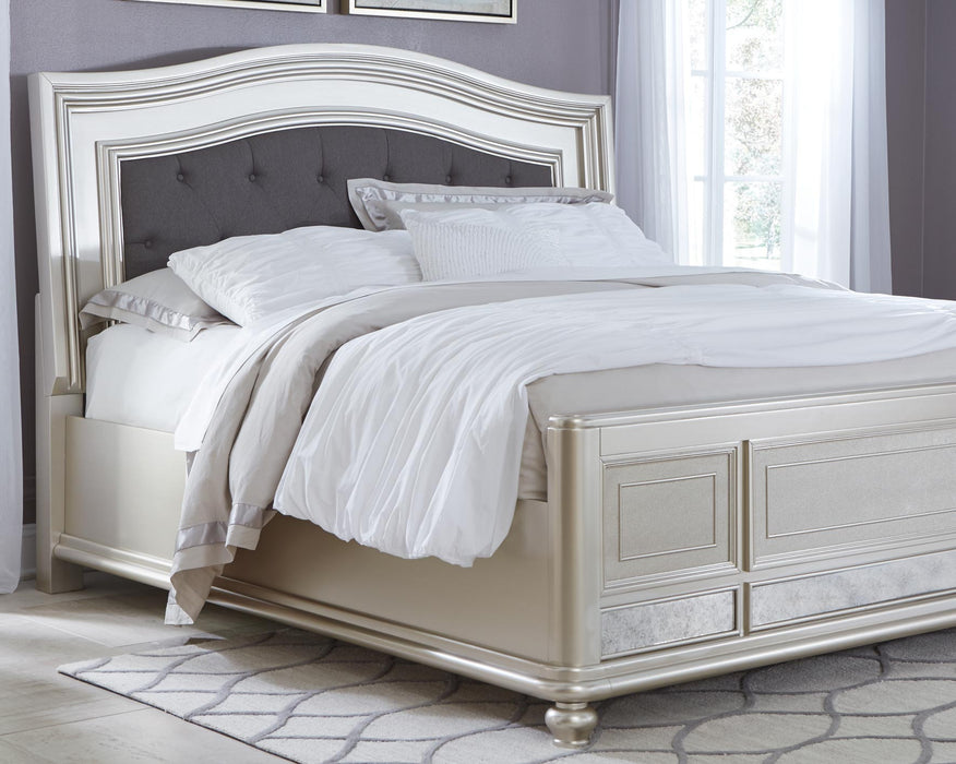 Coralayne Signature Design by Ashley Bed