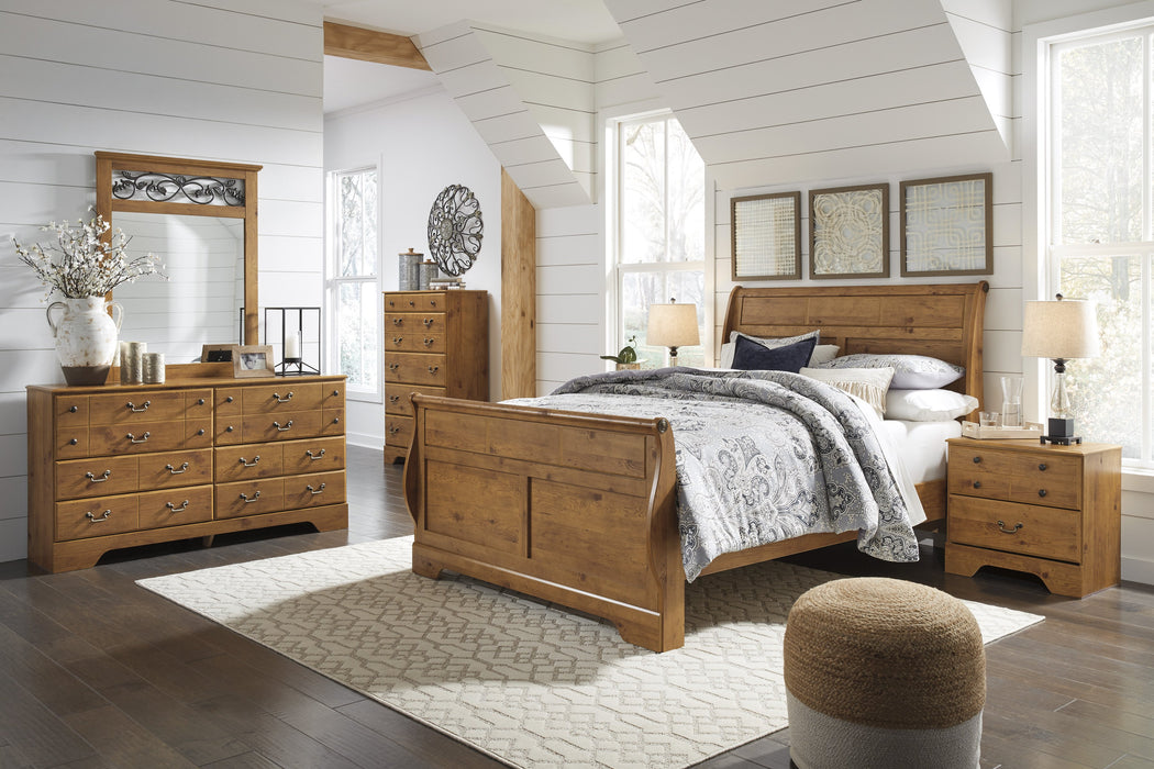 Bittersweet Sleigh Bed Signature Design 5-Piece Bedroom Set