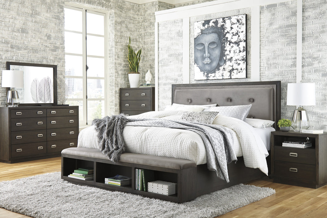 Hyndell Ashley 5-Piece Bedroom Set