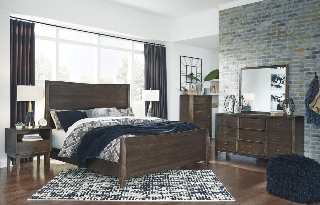 Kisper Signature Design 5-Piece Bedroom Set