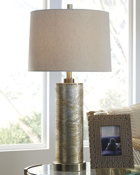 Farrar Signature Design by Ashley Table Lamp