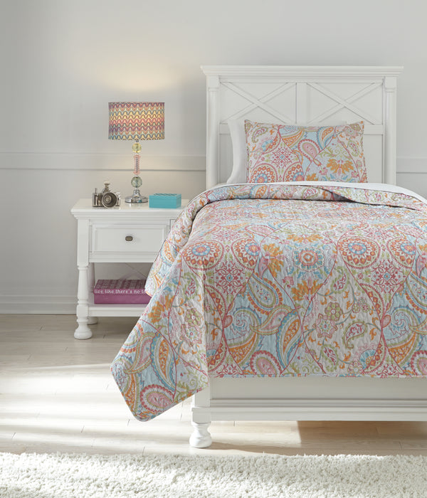 Jessamine Signature Design by Ashley Coverlet Set Twin