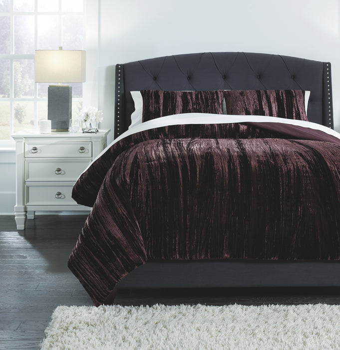 Wanete Signature Design by Ashley Comforter Set King