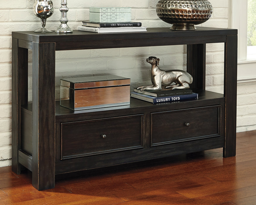 Gavelston Signature Design by Ashley Sofa Table